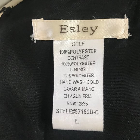 Esley White Dress with Flower Print - Picture 8 of 8